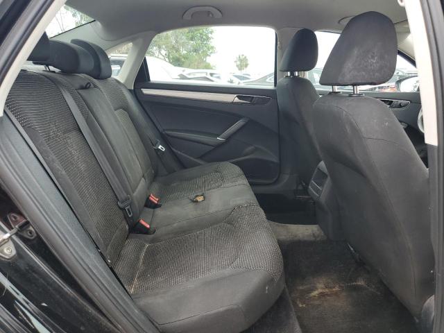 2016 VOLKSWAGEN PASSAT S - 1VWAT7A3XGC010165
