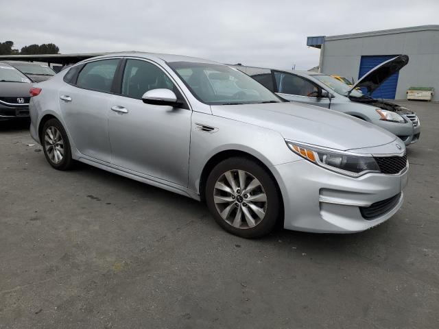 VIN 5XXGT4L37GG076715 2016 KIA Optima, LX no.4