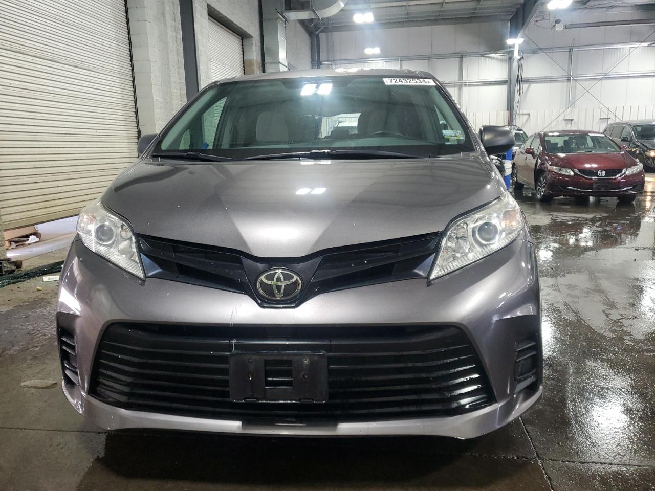 Lot #2972368516 2018 TOYOTA SIENNA L