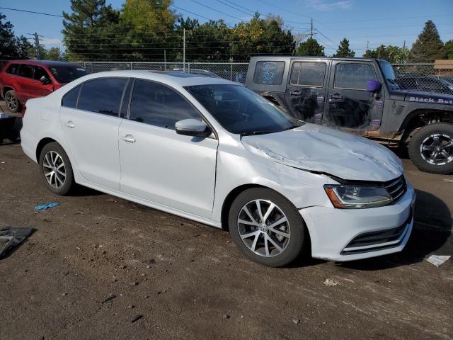 VIN 3VWDB7AJ8HM406559 2017 VOLKSWAGEN JETTA no.4