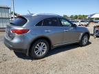 INFINITI QX70 photo