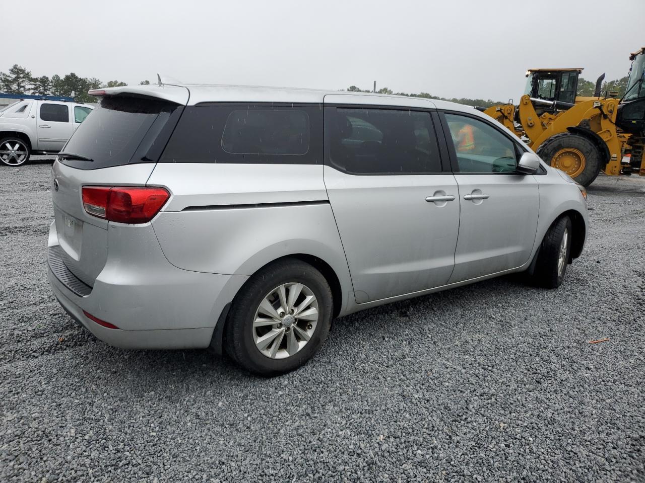 KIA SEDONA L 2016 silver sports v gas KNDMA5C1XG6125501 photo #4