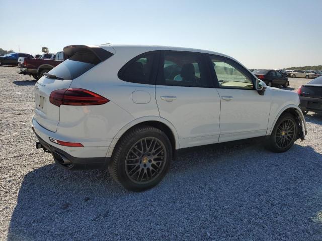 VIN WP1AA2A20HKA85031 2017 PORSCHE CAYENNE no.3