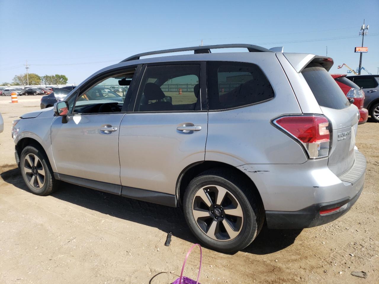 Lot #3021091242 2017 SUBARU FORESTER 2