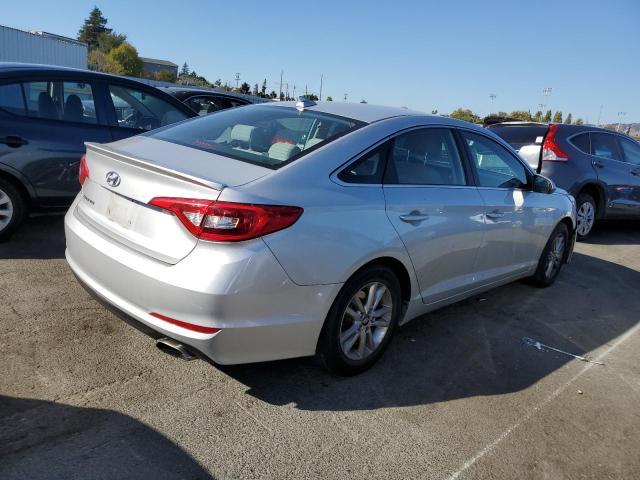 2017 HYUNDAI SONATA SE - 5NPE24AFXHH541176