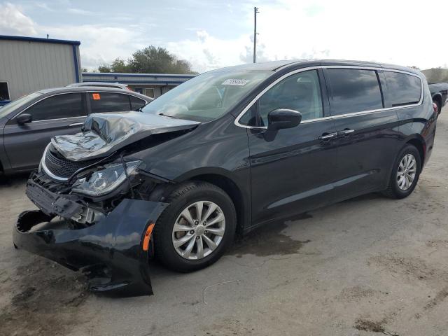 VIN 2C4RC1FG9JR257450 2018 Chrysler Pacifica, Touri... no.1