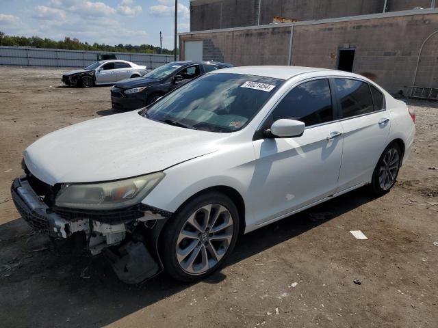 VIN 1HGCR2F51FA020490 2015 Honda Accord, Sport no.1