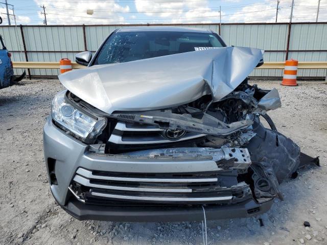 VIN 5TDZARFH4KS058408 2019 Toyota Highlander, LE no.5