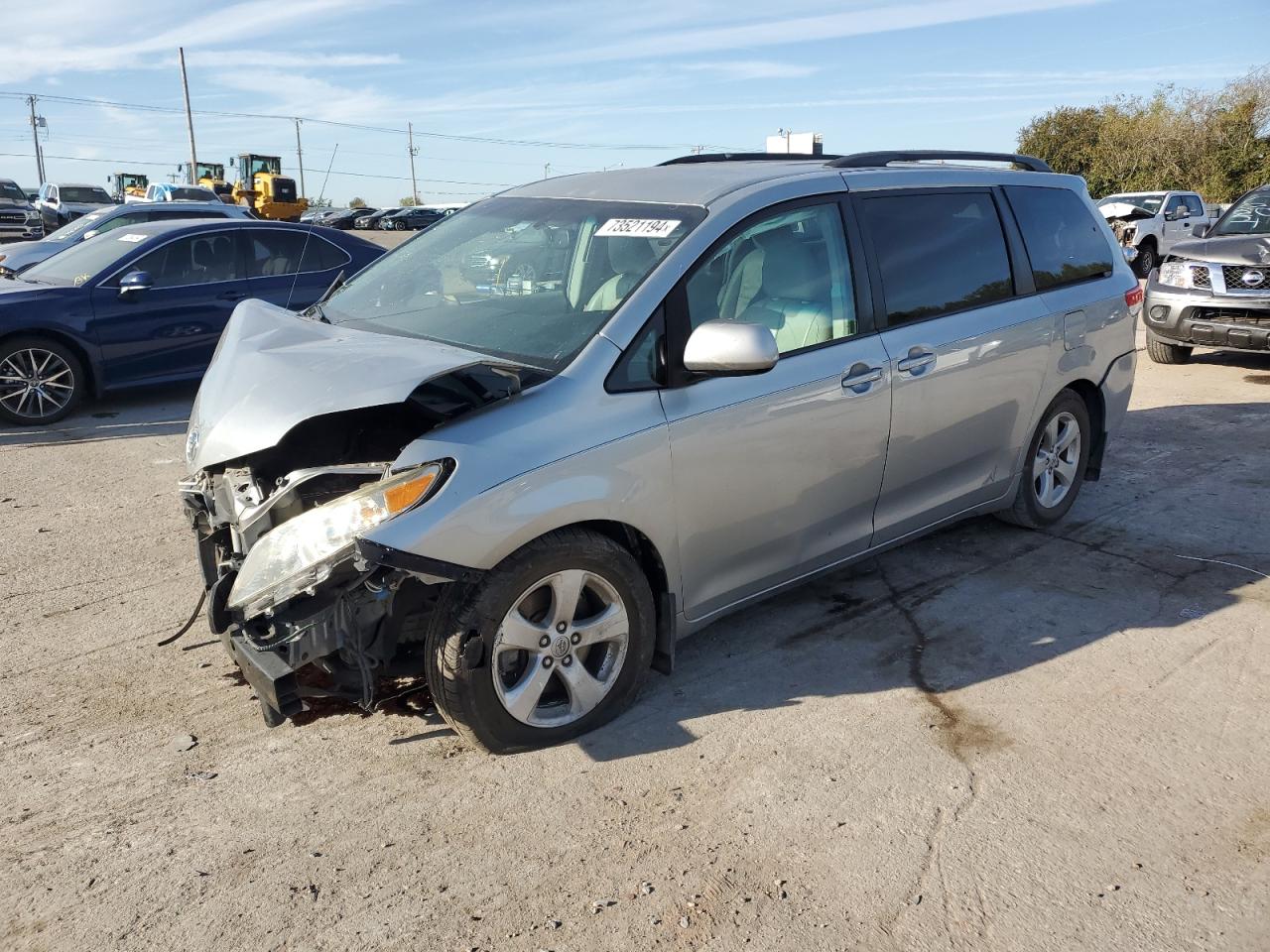 Toyota Sienna 2014 E grade