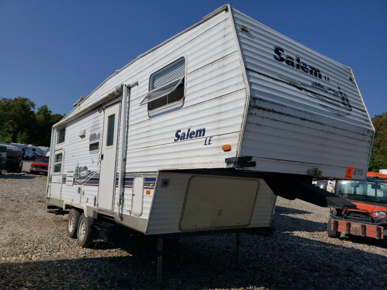 Lot #2955351521 2004 SALM 5TH WHEEL