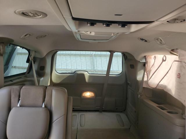2016 CHRYSLER TOWN & COU - 2C4RC1GG0GR174965