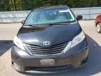 TOYOTA SIENNA LE photo