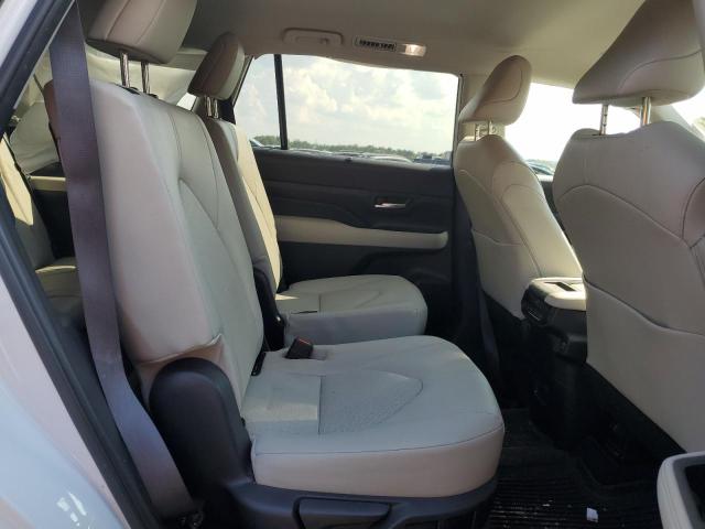 2024 TOYOTA GRAND HIGH - 5TDAAAA56RS009457