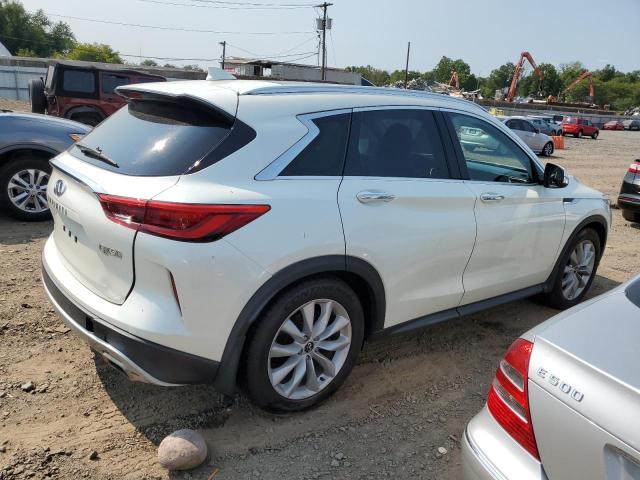 VIN 3PCAJ5M35KF121470 2019 Infiniti QX50, Essential no.3