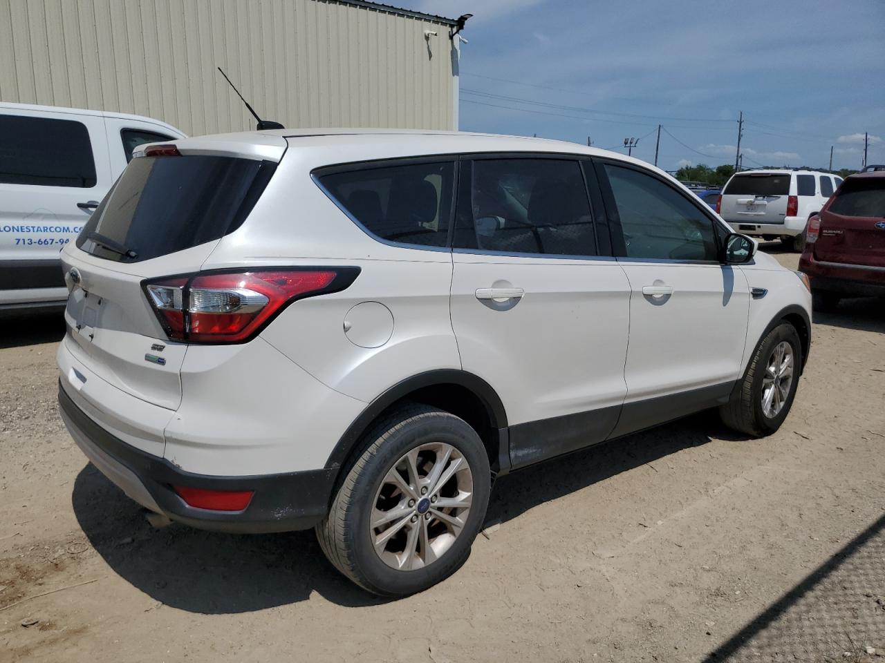 Lot #2943046854 2017 FORD ESCAPE SE