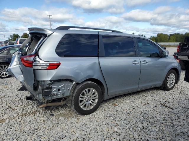 VIN 5TDYZ3DCXHS769838 2017 Toyota Sienna, Xle no.3