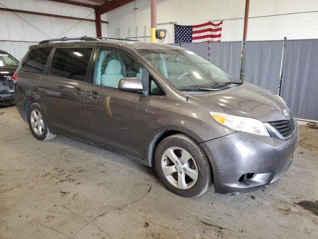 VIN 5TDKK3DC2ES452397 2014 Toyota Sienna, LE no.4