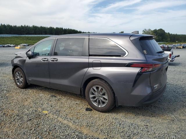 2021 TOYOTA SIENNA XLE - 5TDYSKFC6MS028401