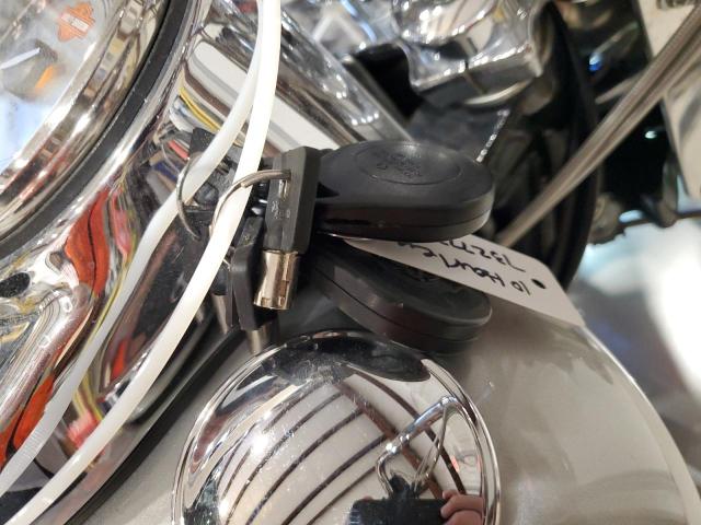 2010 HARLEY-DAVIDSON FLSTC - 1HD1BW511AB012665