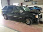 CHRYSLER TOWN AND C photo