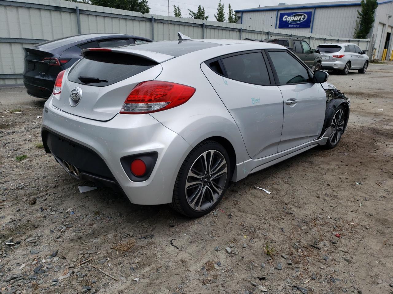 Lot #2935937817 2016 HYUNDAI VELOSTER T