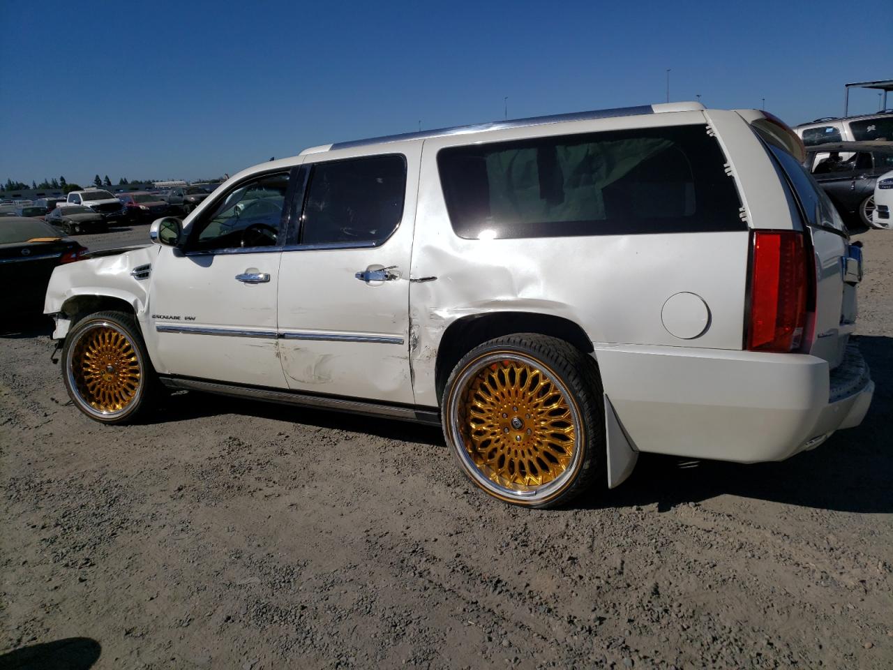 Lot #3004094835 2013 CADILLAC ESCALADE E