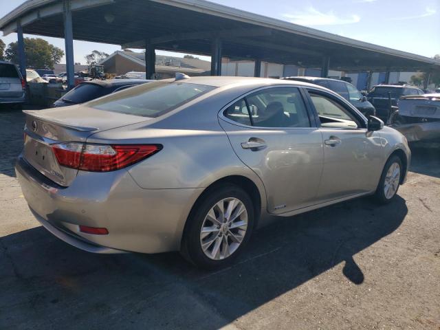 VIN JTHBW1GG1F2100829 2015 Lexus ES, 300H no.3