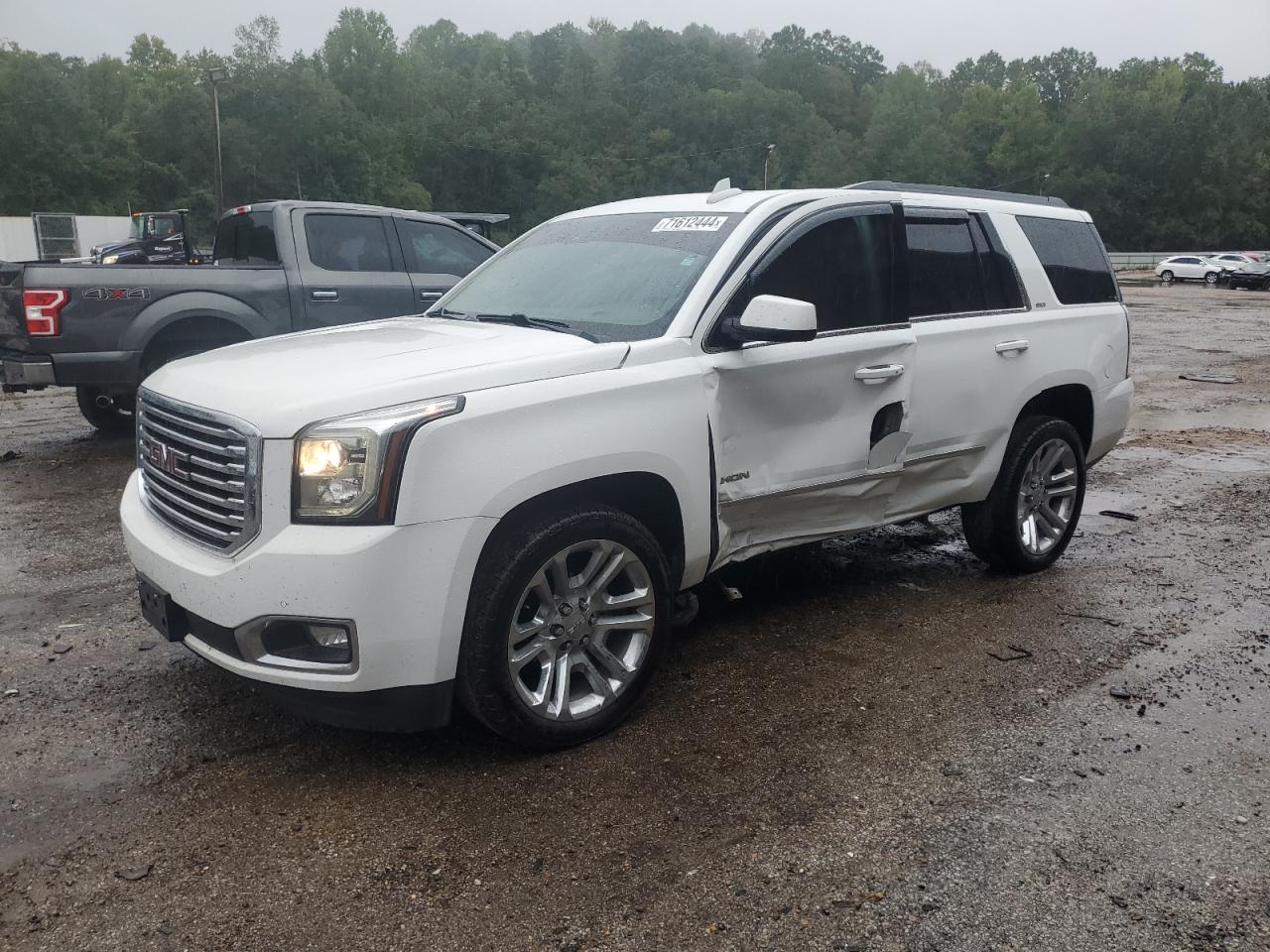 Lot #2893525611 2018 GMC YUKON DENA