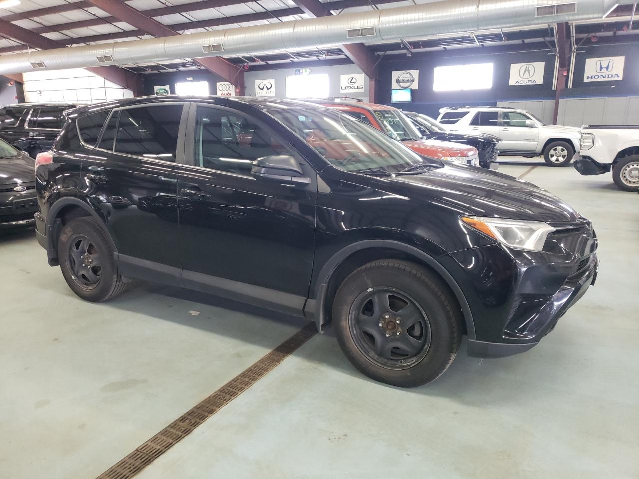 Lot #2840789424 2017 TOYOTA RAV4 LE