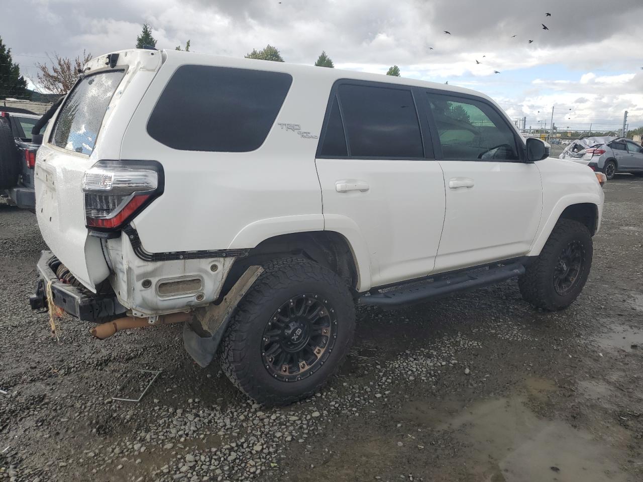 Lot #2891121167 2017 TOYOTA 4RUNNER SR