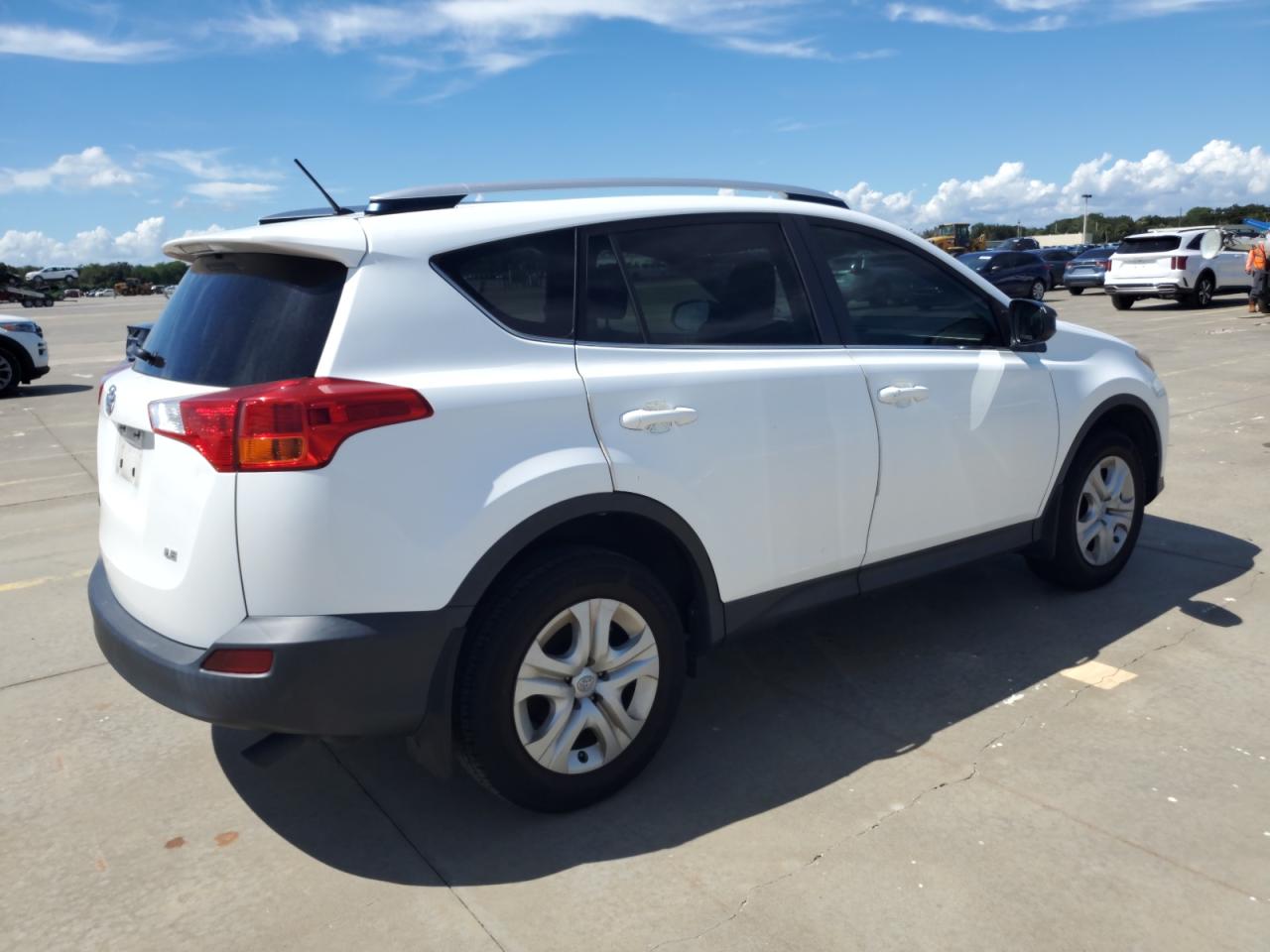 Lot #2996566596 2015 TOYOTA RAV4 LE