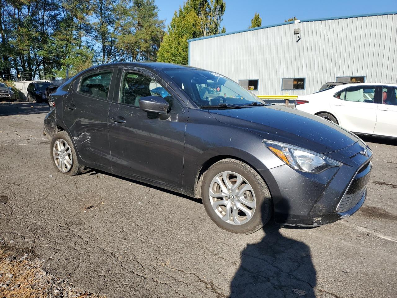 Lot #2953000609 2017 TOYOTA YARIS IA