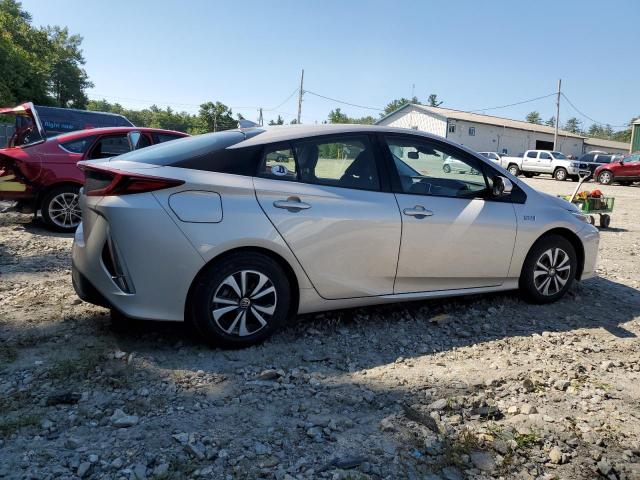 VIN JTDKARFP7J3069816 2018 Toyota Prius no.3