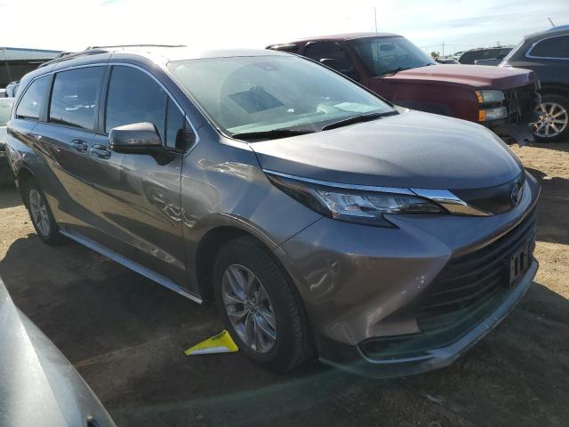 VIN 5TDKSKFC1NS044125 2022 Toyota Sienna, LE no.4