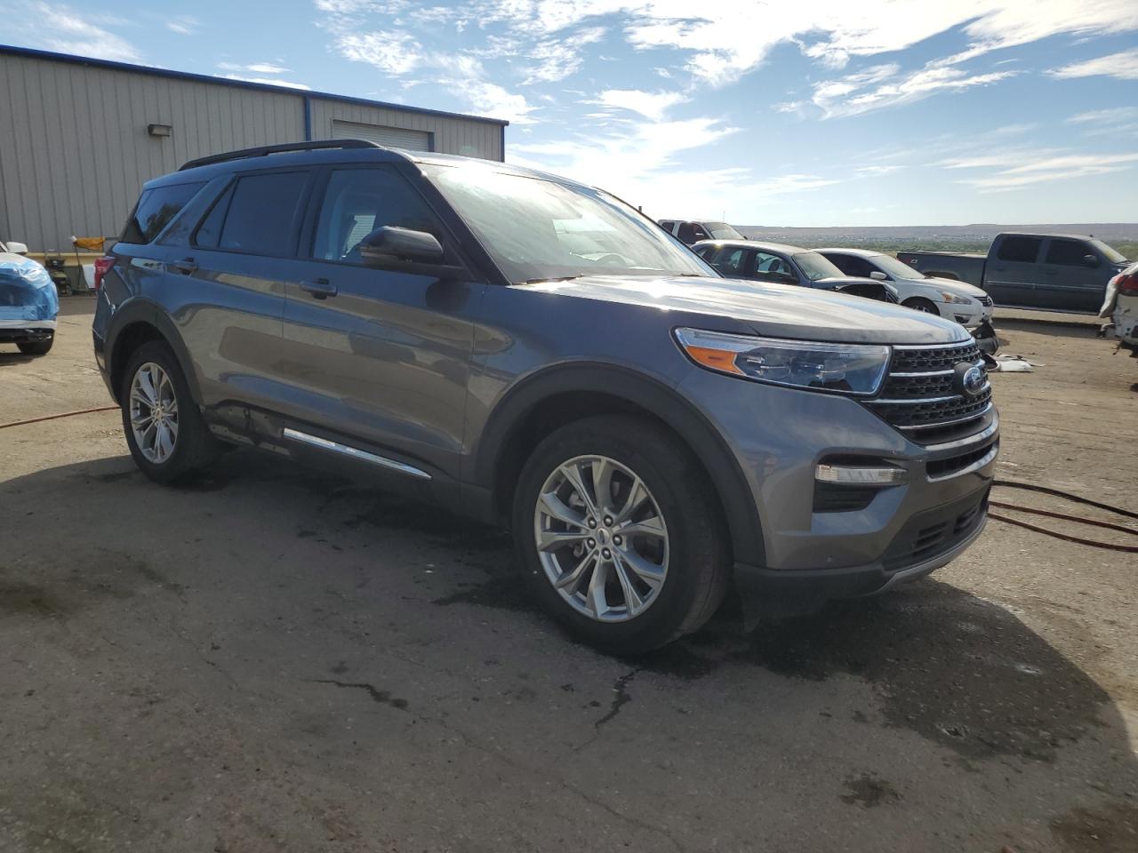 Lot #2874609109 2023 FORD EXPLORER X