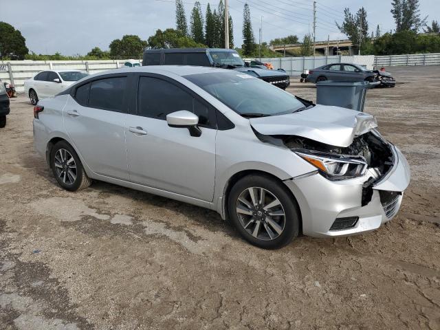 VIN 3N1CN8EVXNL832895 2022 Nissan Versa, SV no.4