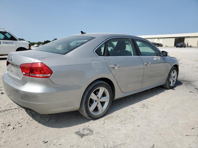 VIN 1VWBH7A30DC033326 2013 VOLKSWAGEN PASSAT no.3