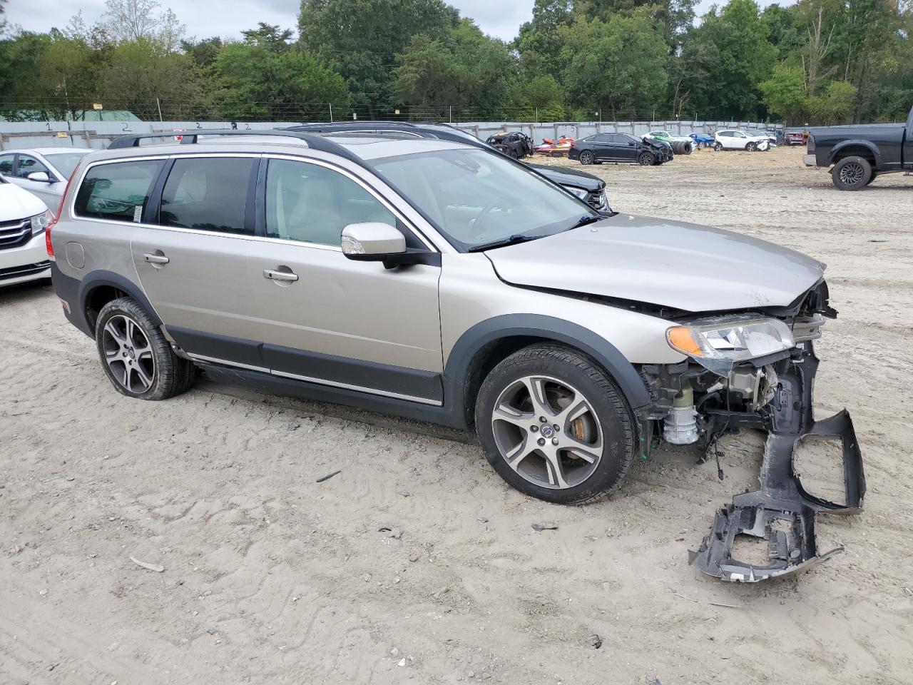 Lot #2972403397 2015 VOLVO XC70 T6 PR