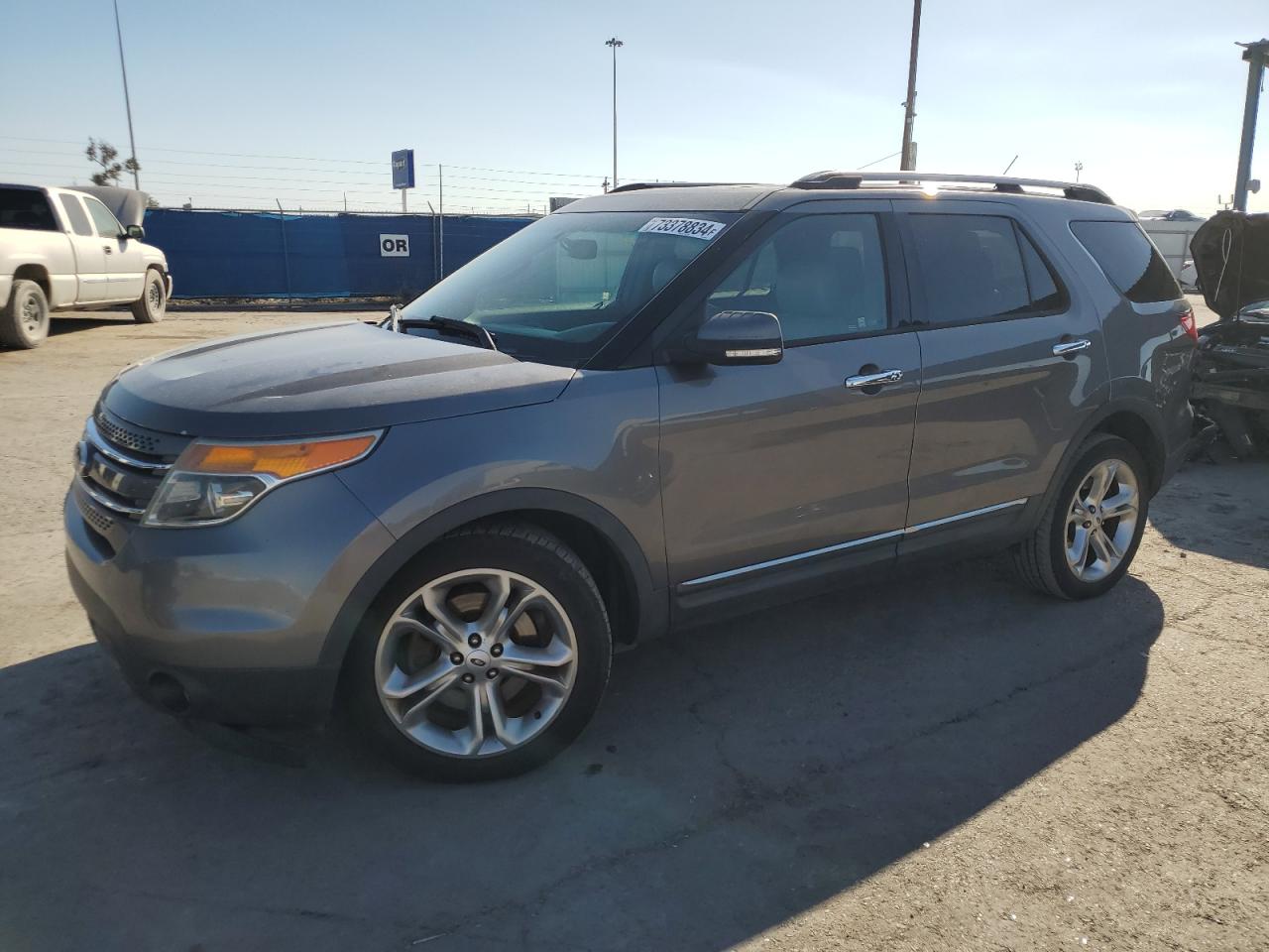  Salvage Ford Explorer