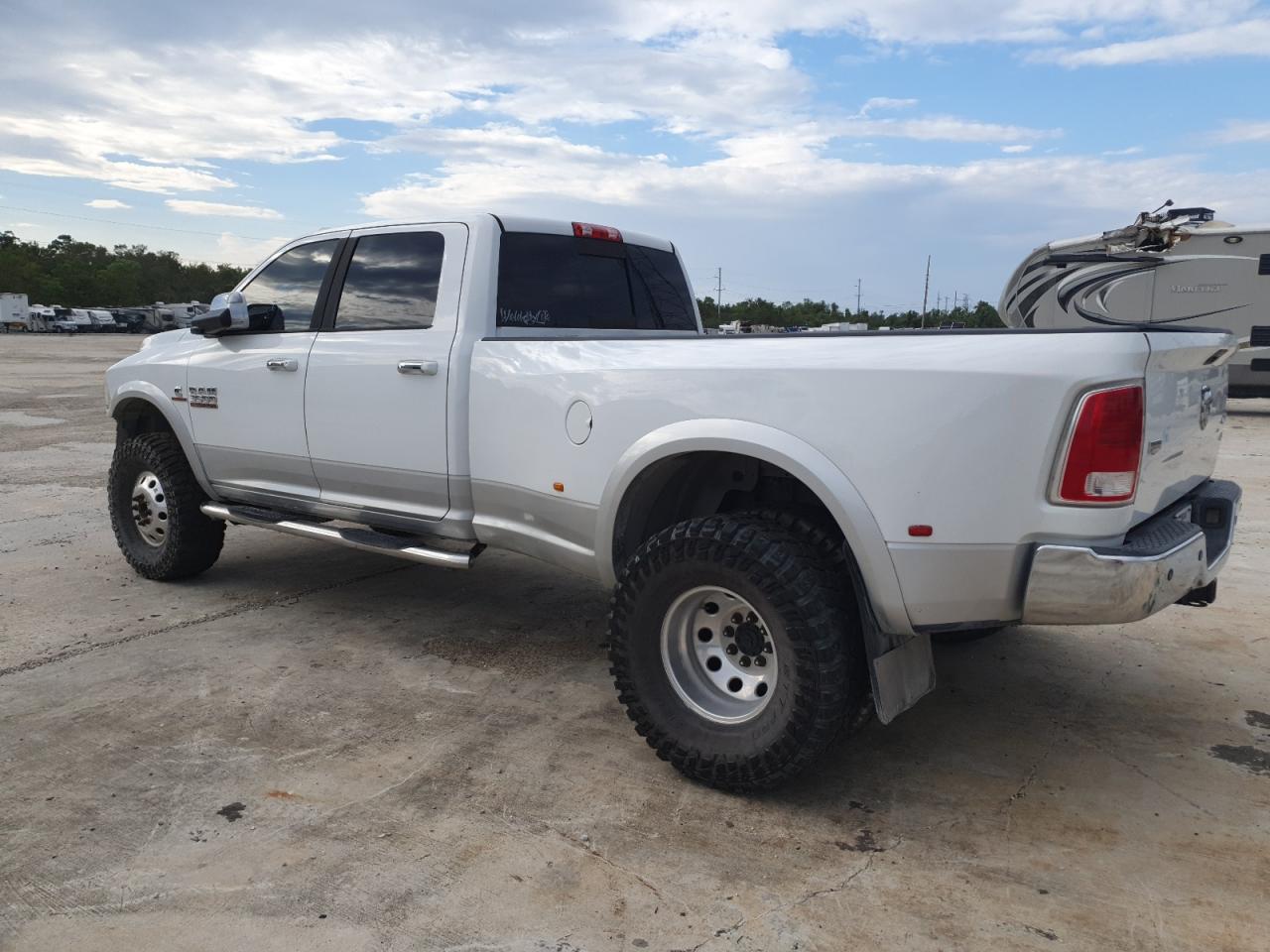 Lot #2921734577 2015 RAM 3500 LARAM