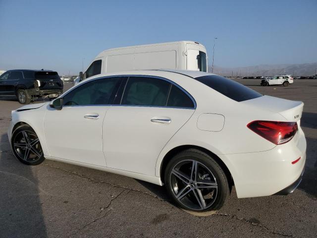 2019 MERCEDES-BENZ A 220 WDD3G4EB5KW033477