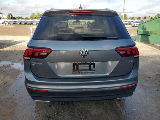 2018 VOLKSWAGEN TIGUAN SE - 3VV3B7AX4JM177596