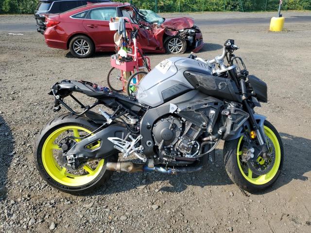 YAMAHA FZ10 2017 gray  gas JYARN48E3HA001113 photo #1