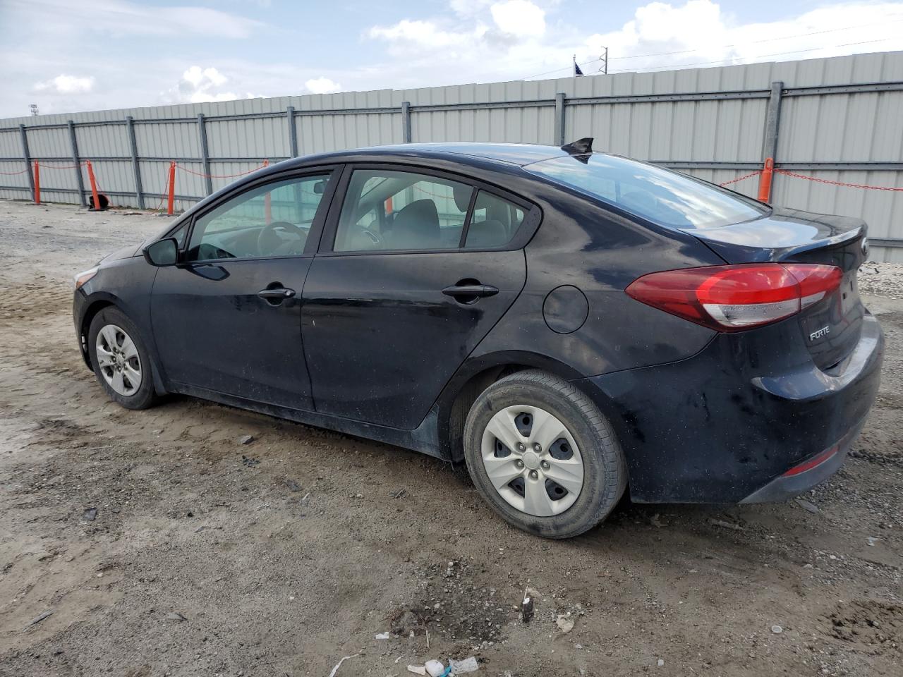 Lot #2998761642 2017 KIA FORTE LX