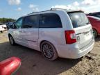 CHRYSLER TOWN & COU photo