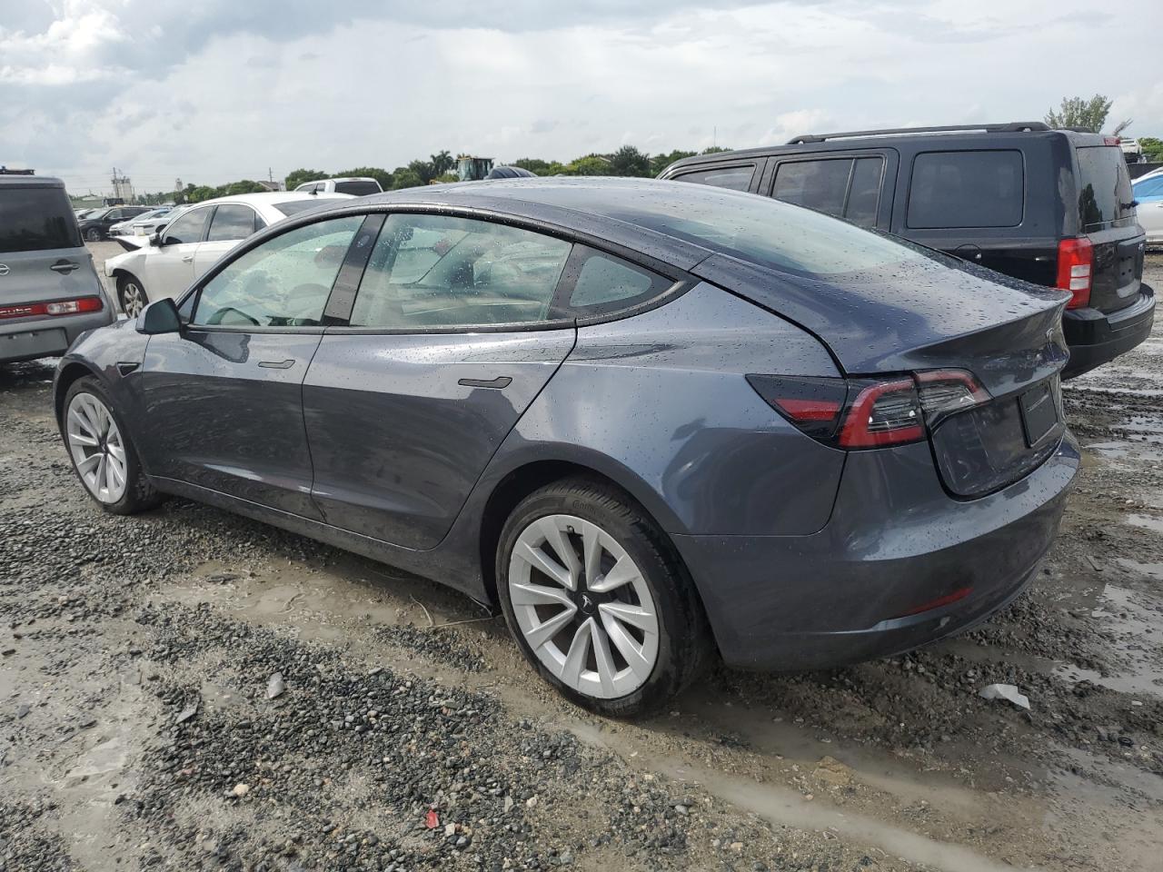 Lot #2869107260 2023 TESLA MODEL 3