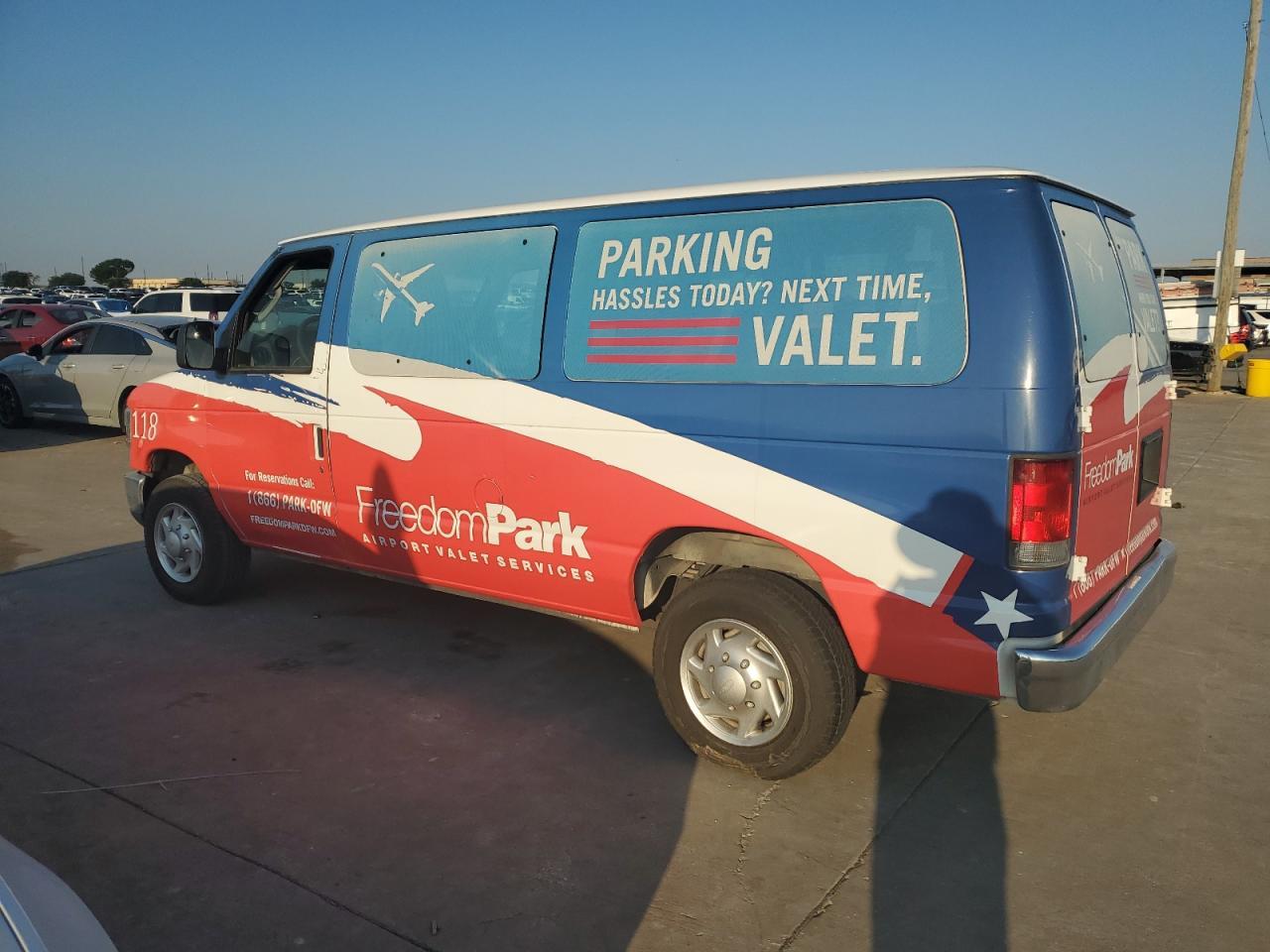 FORD ECONOLINE E350 SUPER DUTY WAGON