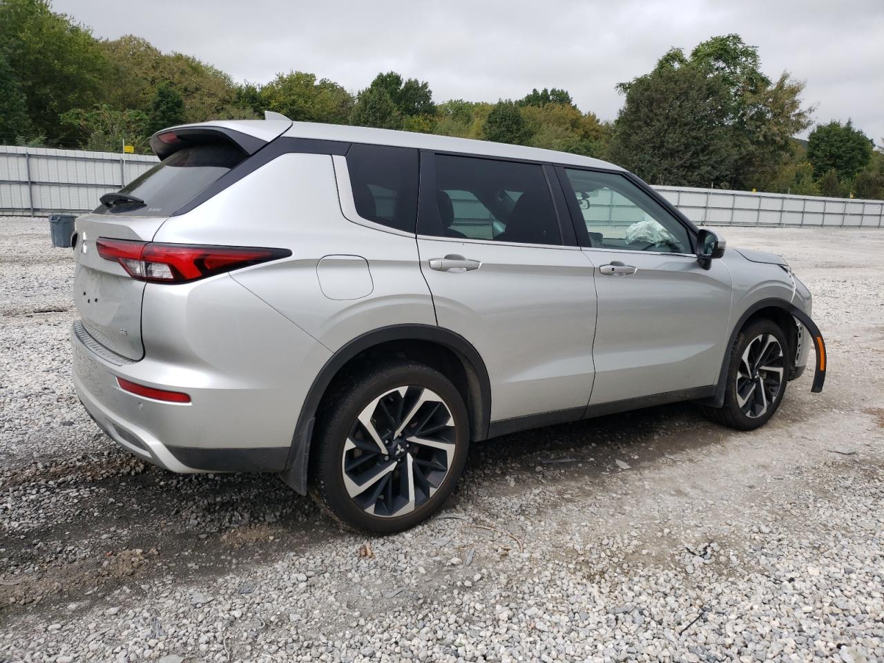 Lot #2972603994 2023 MITSUBISHI OUTLANDER