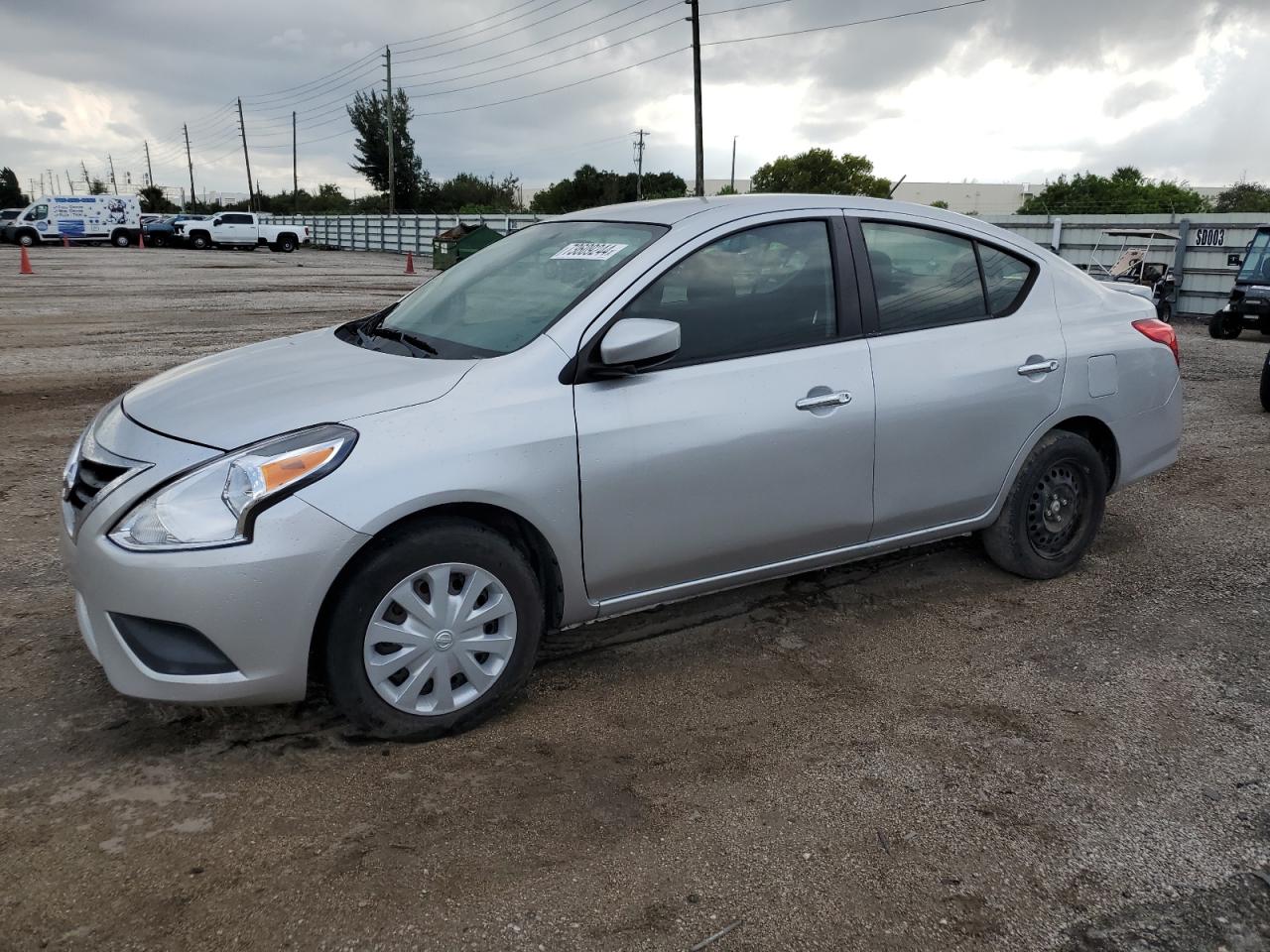 Lot #2894835837 2019 NISSAN VERSA S