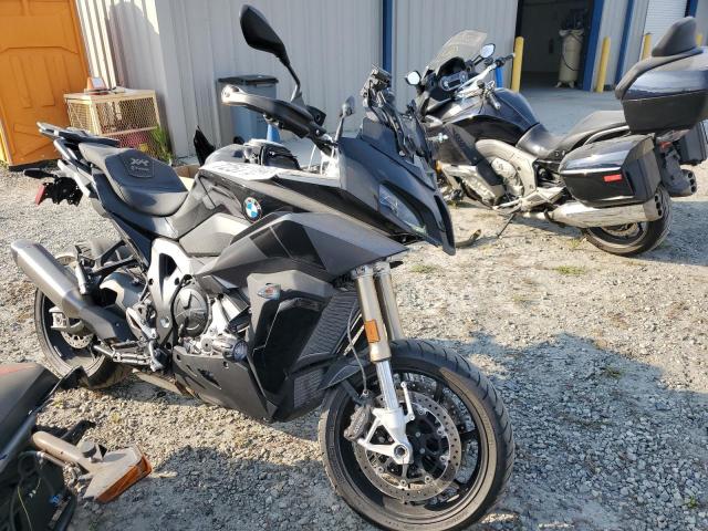 BMW S 1000 XR 2022 black  gas WB10E4302N6G17005 photo #1